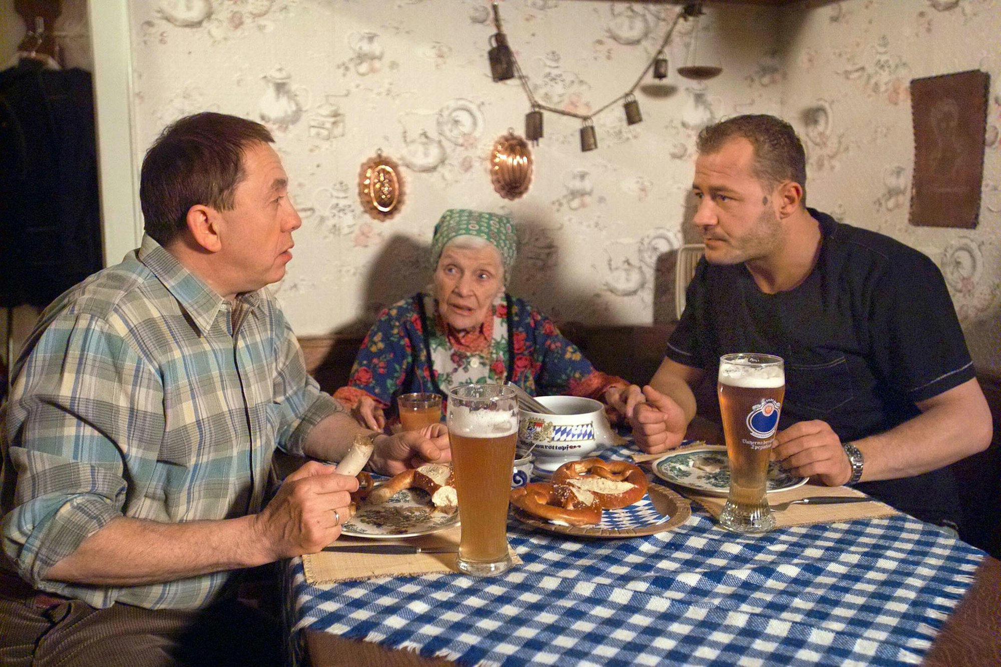 Willi Herren zusammen mit Annemarie Wendl als „Else Kling” in der WDR-Serie „Lindenstraße”