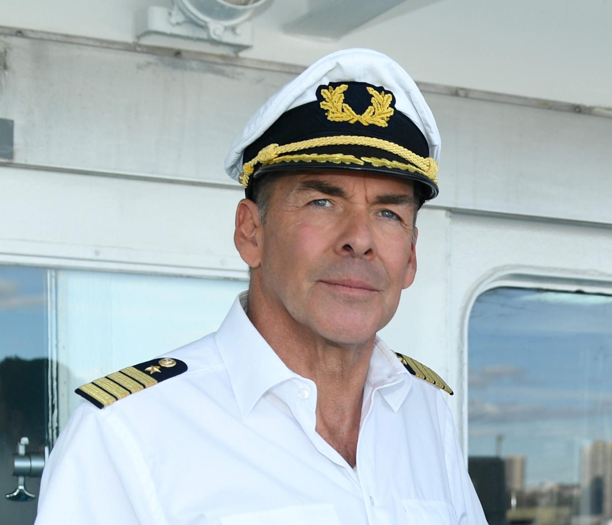 sascha hehn viktor burger traumschiff