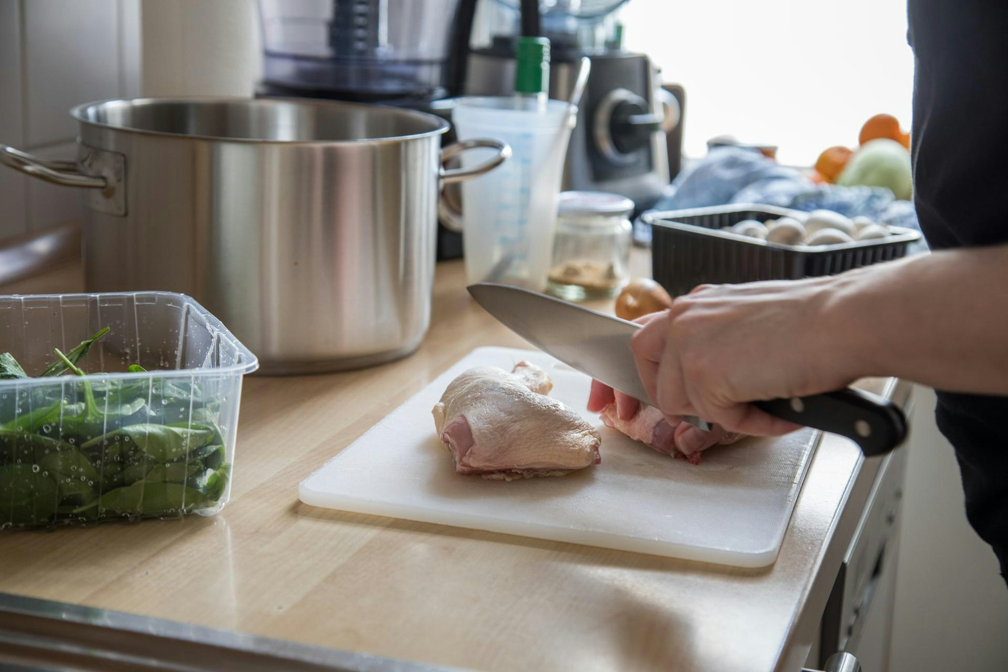 Kueche_Symbolbild_Geister