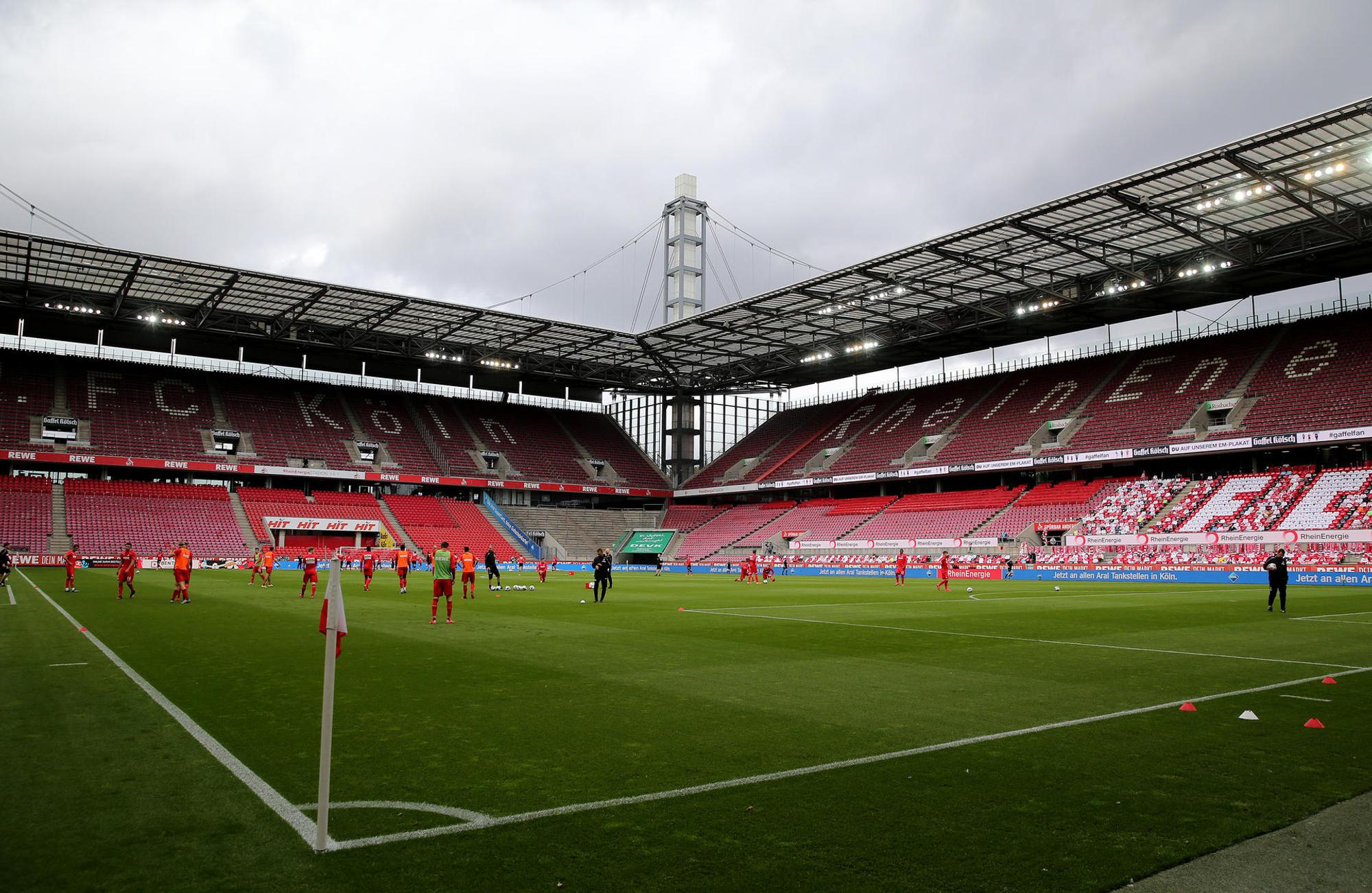 Training des 1.FC Köln im Kölner Rhein-Energie-Stadion