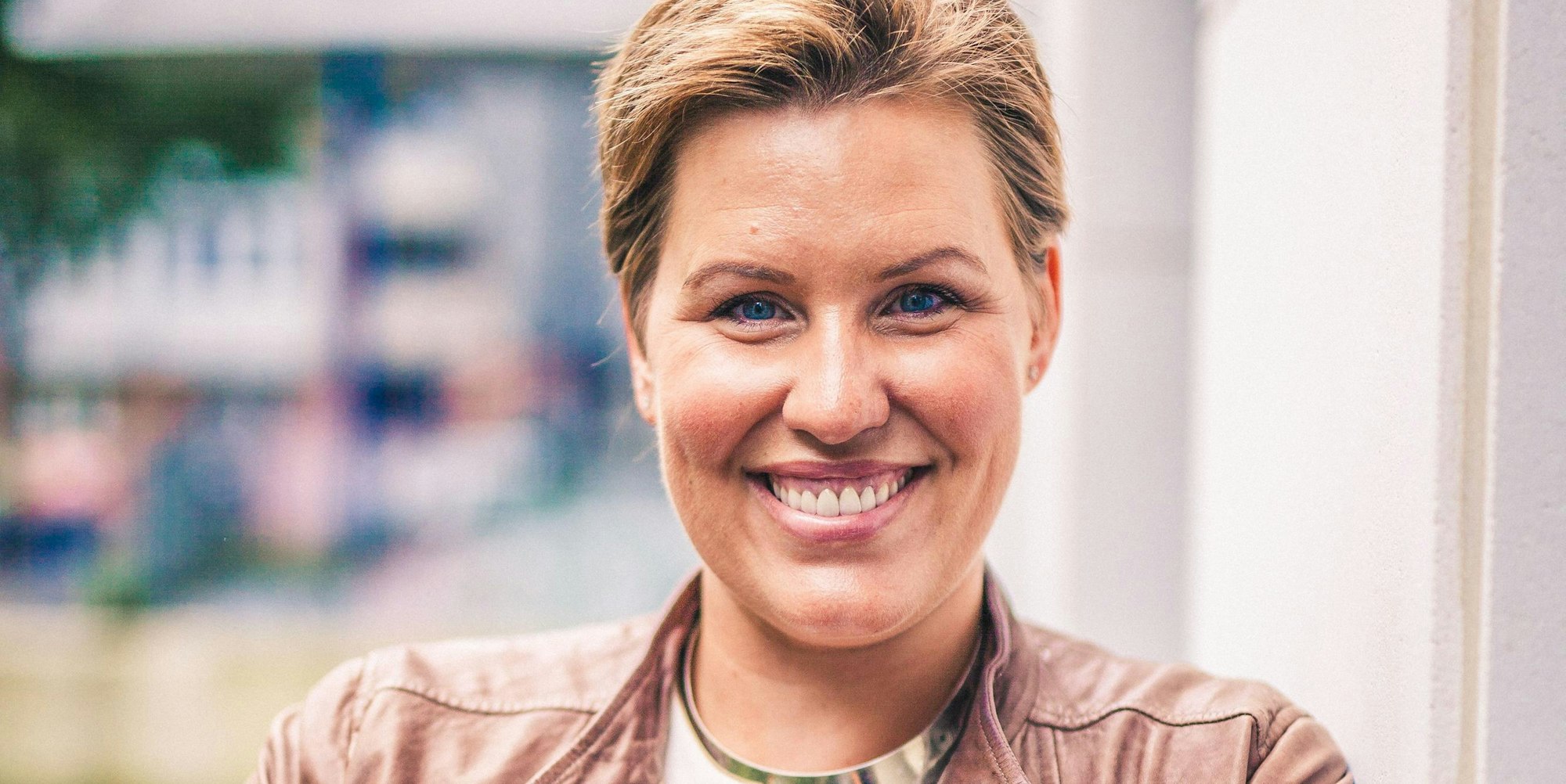 Bestsellerautorin und Schlagfertigkeitstrainerin Nicole Staudinger.