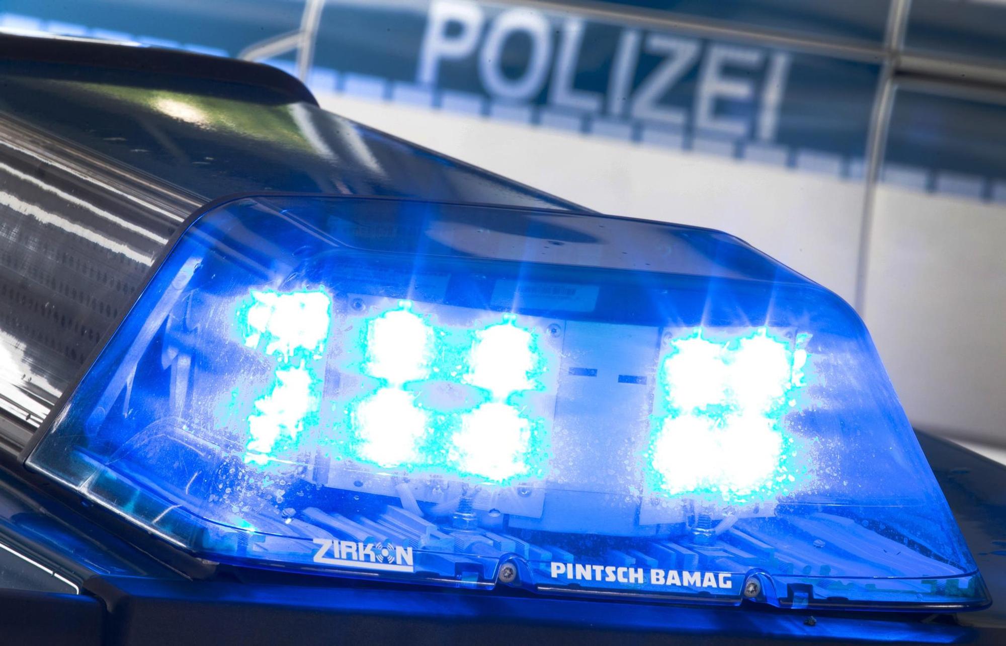 Undatiertes Foto eines Polizei-Einsatzes in Köln.