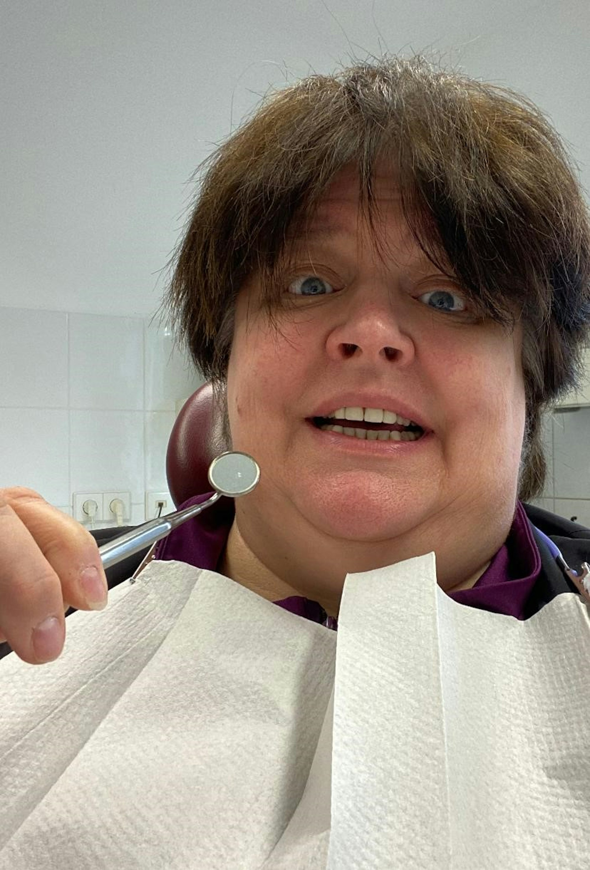 Ingrid Kühne bei Zahnarzt