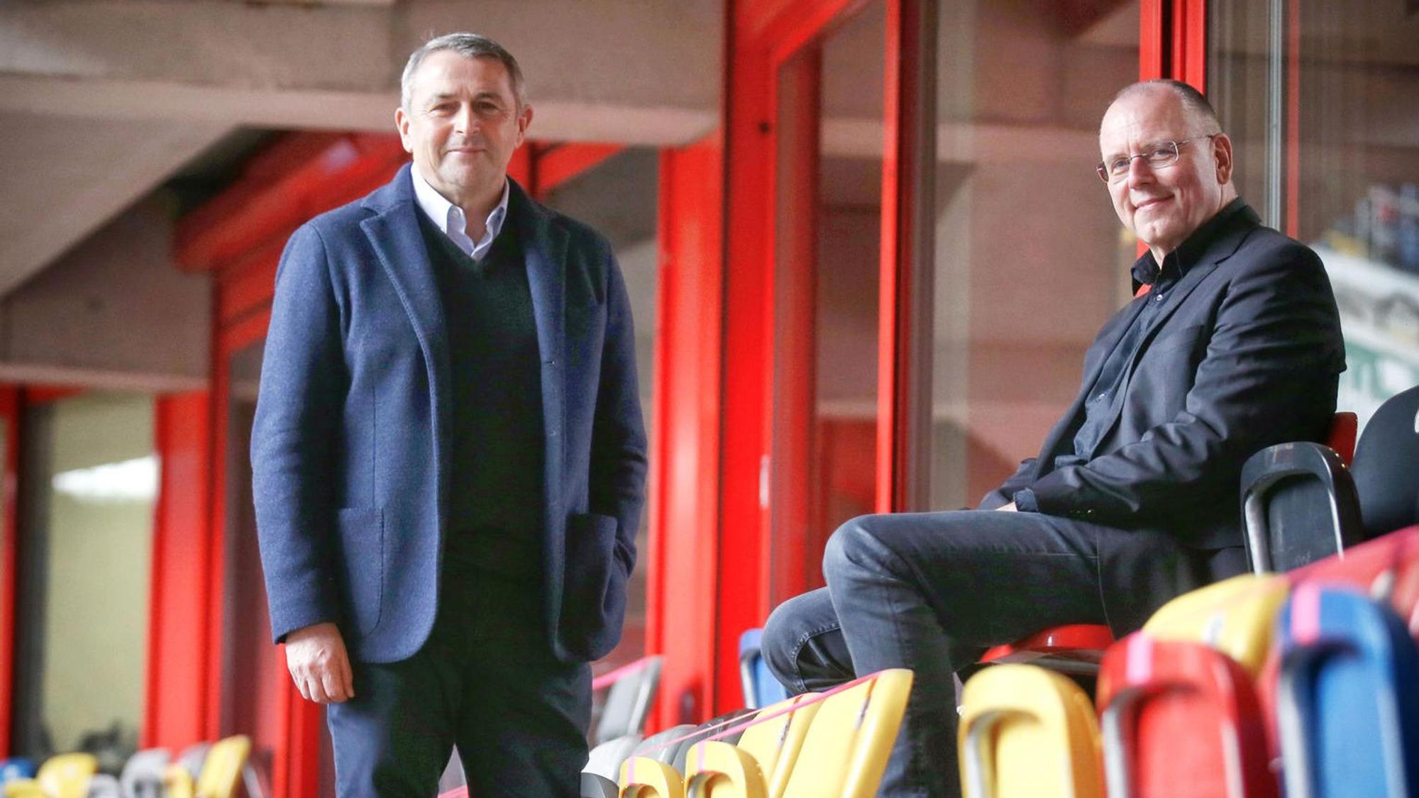 Vorstand Fortuna Düsseldorf: Klaus Allofs und Vorsitzender Thomas Röttgermann (r.).