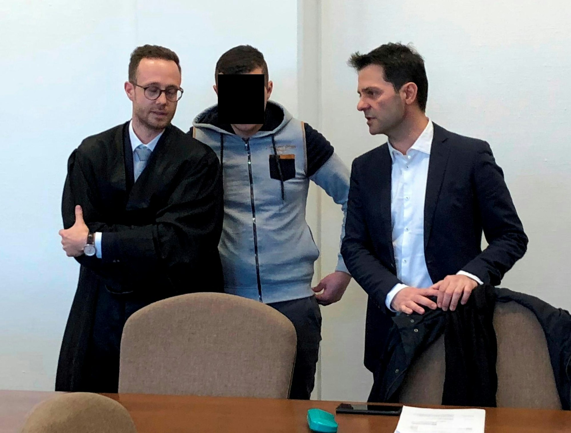 Neumarkt_Messer_Gericht2