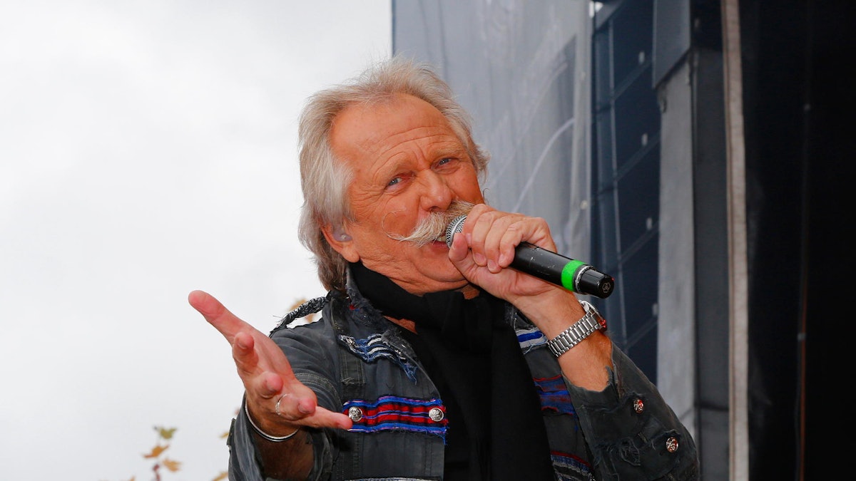 Henning Krautmacher, Frontmann der Höhner auf dem Kölner Heumarkt