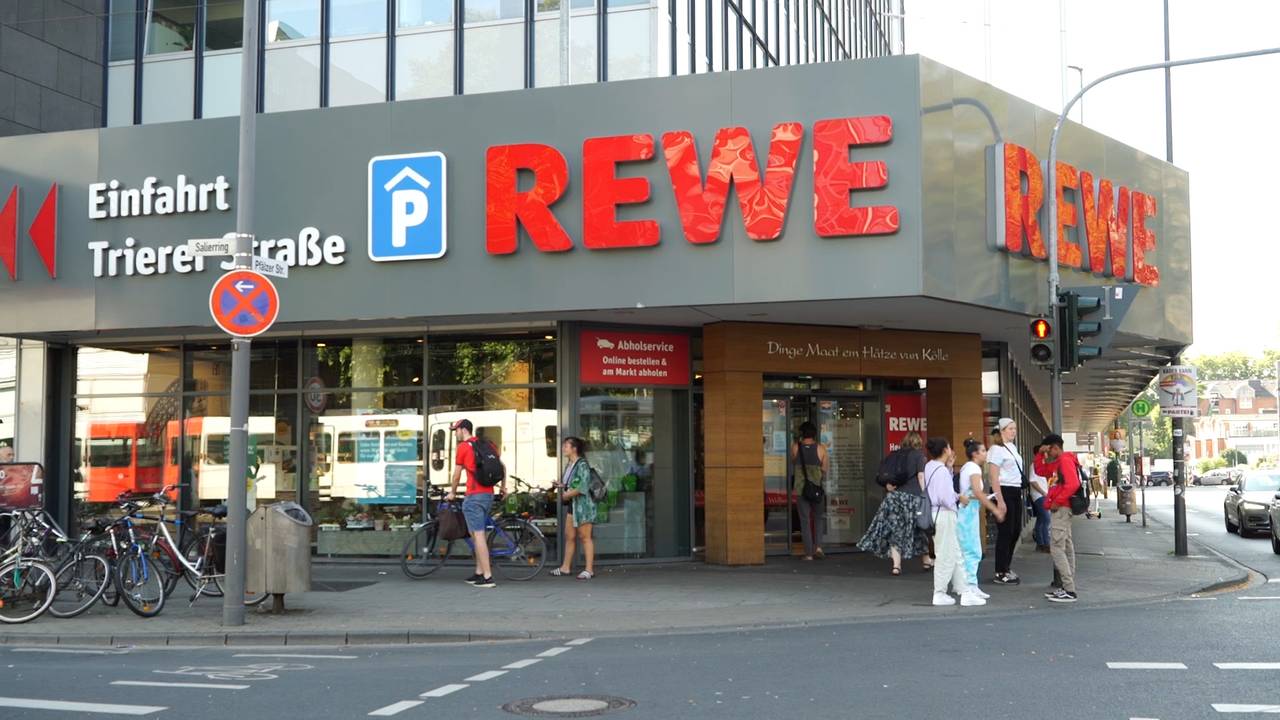 Rewe_Barbarossaplatz_180920