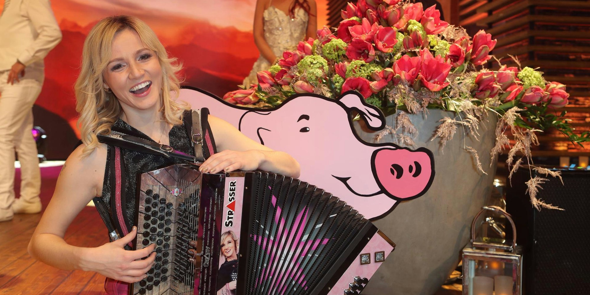 Melissa_Naschenweng_Harmonika