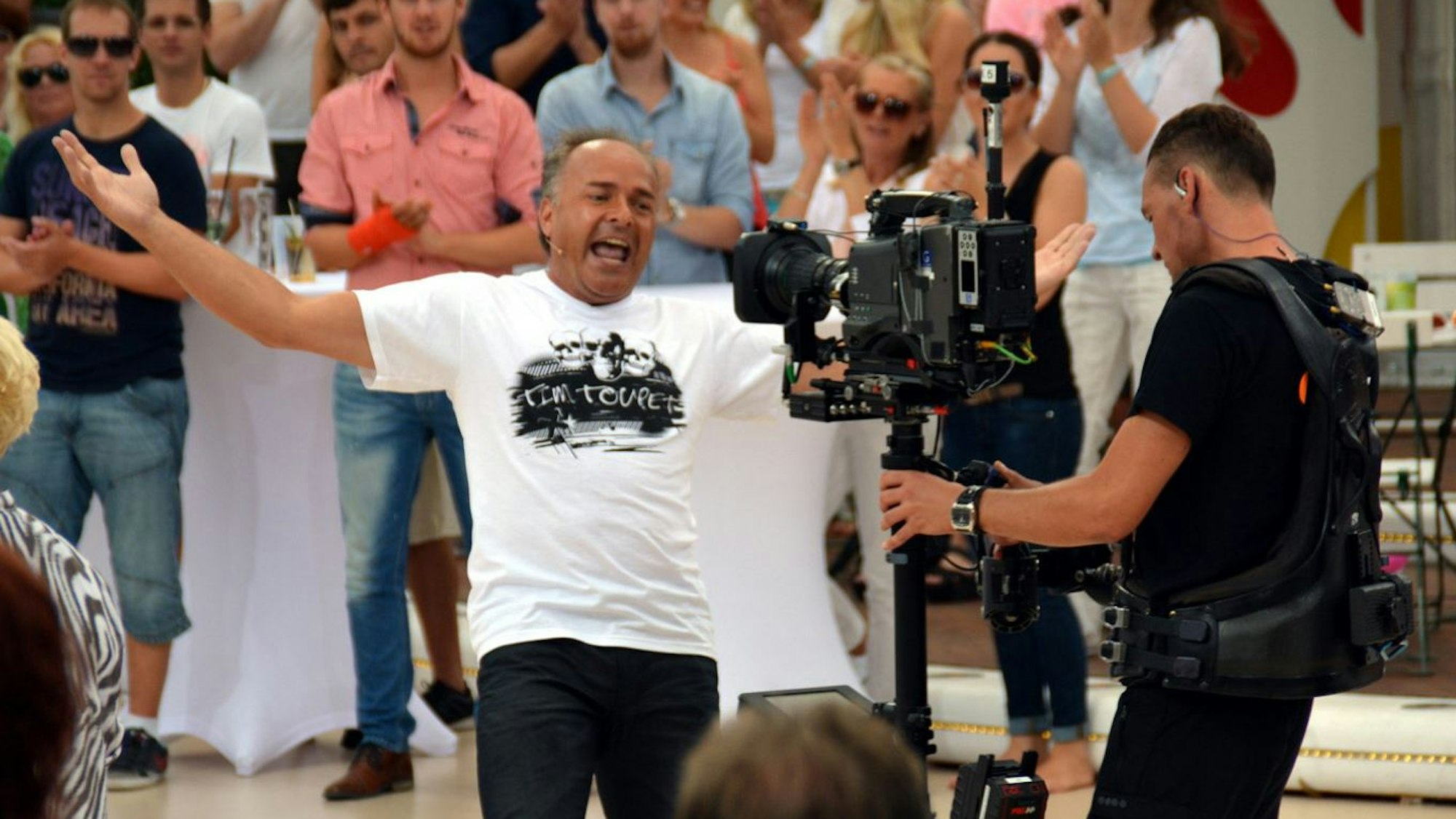 Das Foto zeigt Tim Toupet bei einem Auftritt im ZDF-„Fernsehgarten“.