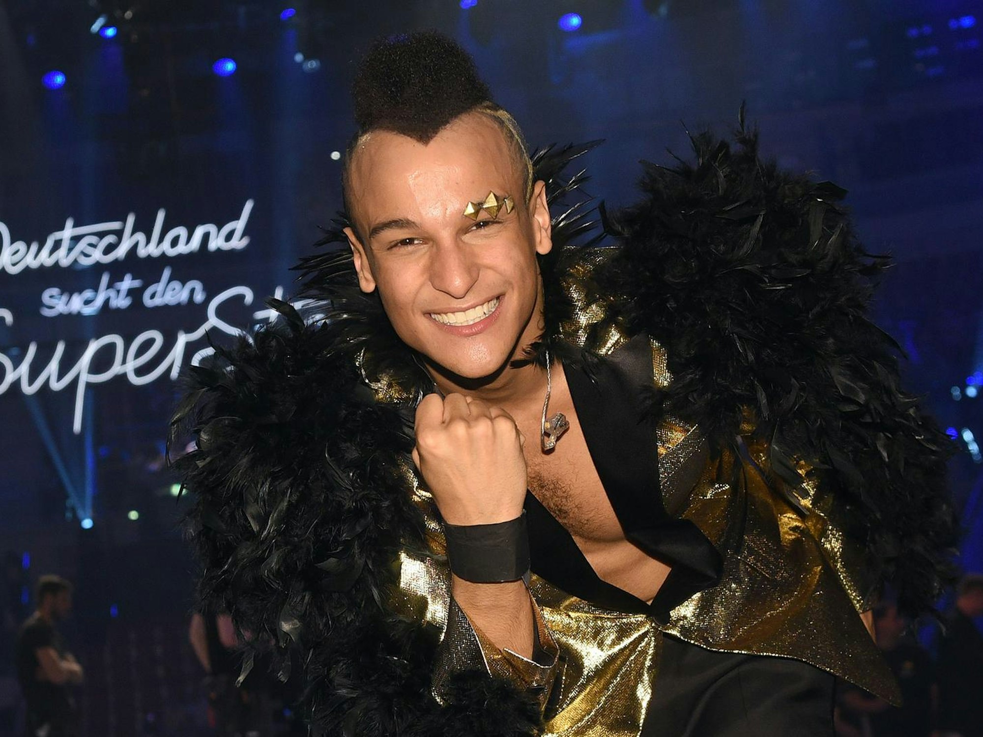 Er ist ein echter Paradiesvogel: Prince Damien.