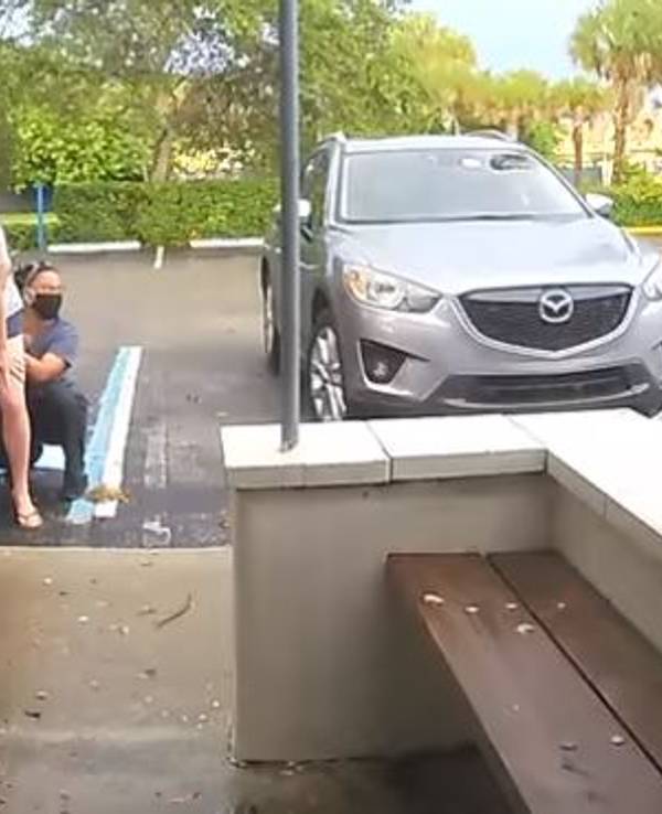 Geburt_Parkplatz_USA