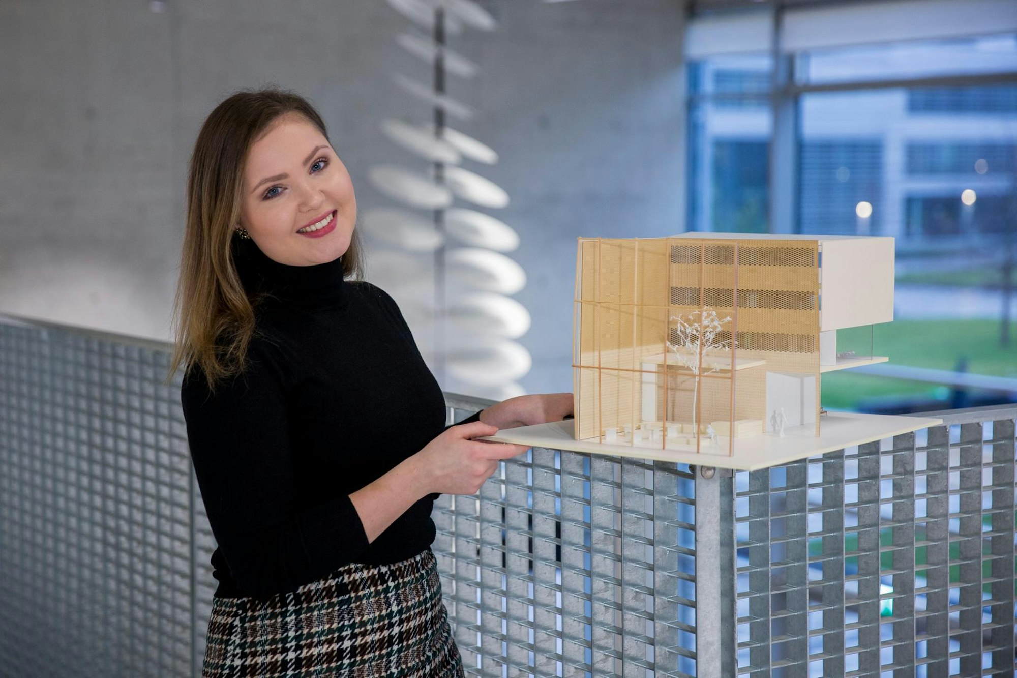 Joy Gruttmann an der Hochschule in Düsseldorf.