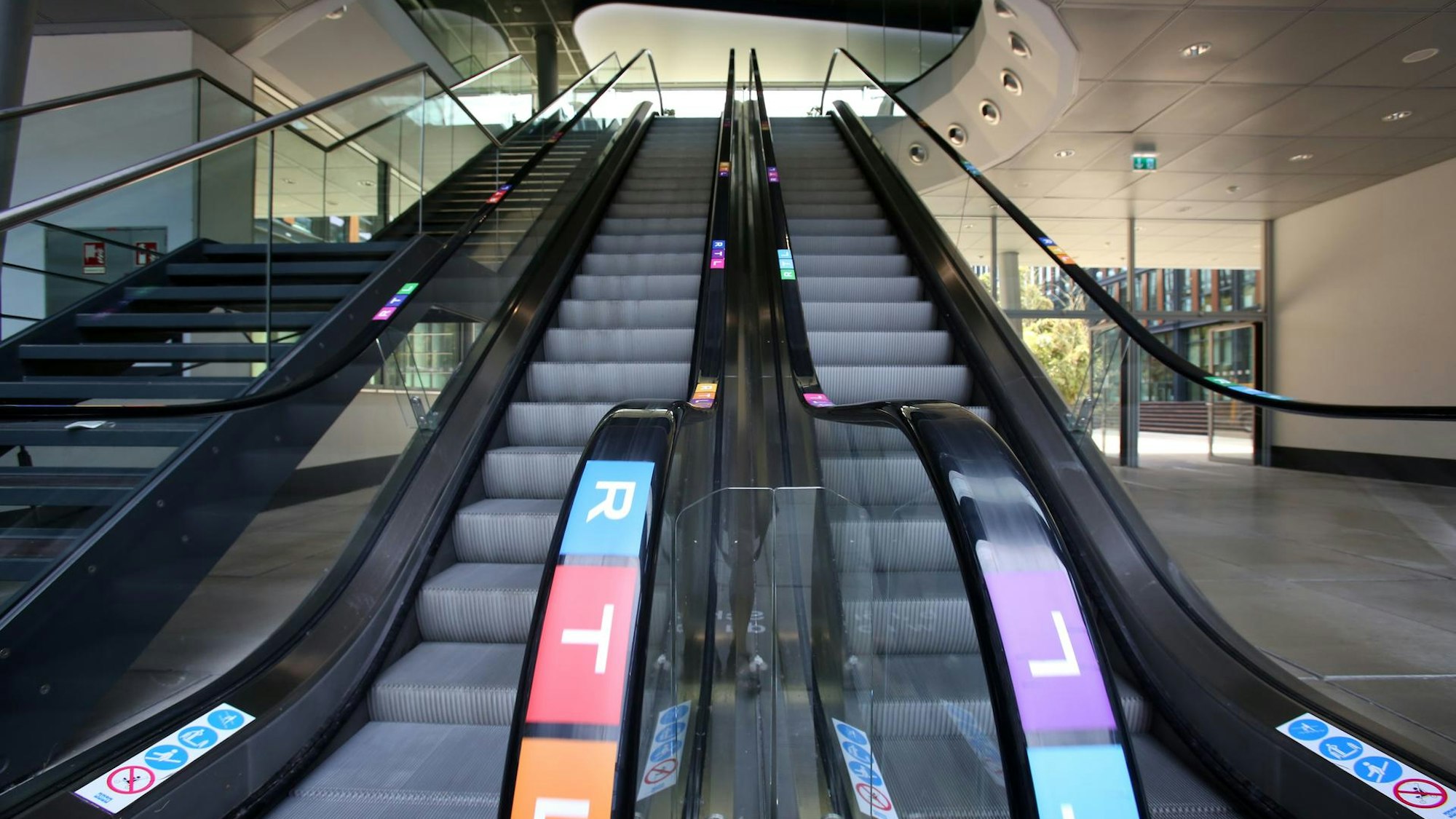 Auch innerhalb der RTL-Zentrale sind die neuen Logo-Varianten schon zu sehen.