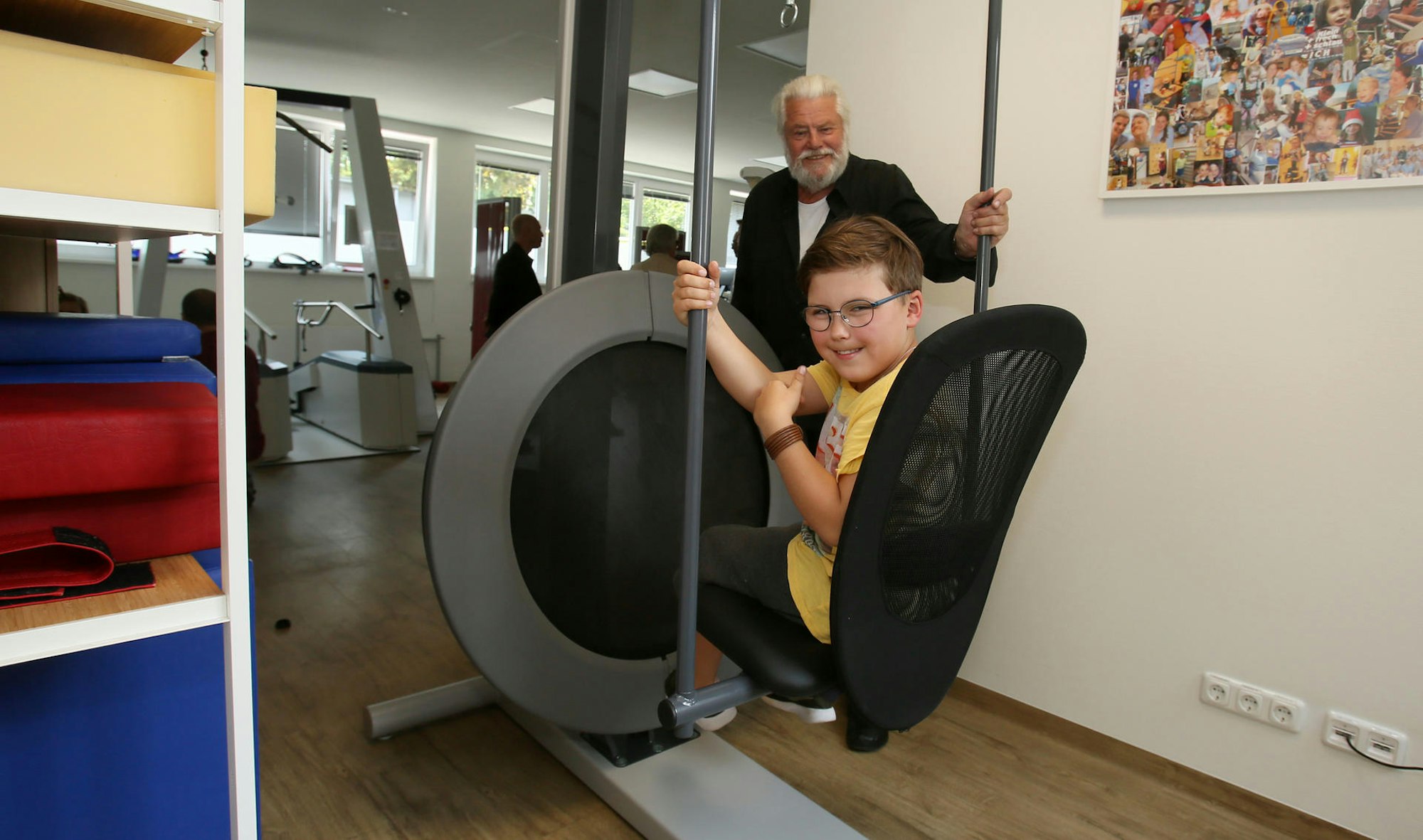 24052019_KingSizeDick_01