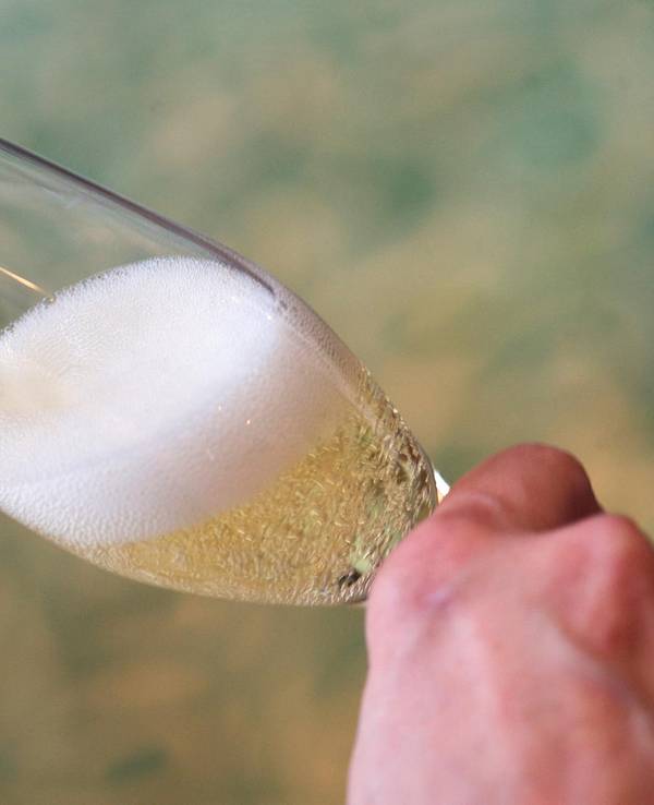 Sekt-Silvester-Symbolfoto
