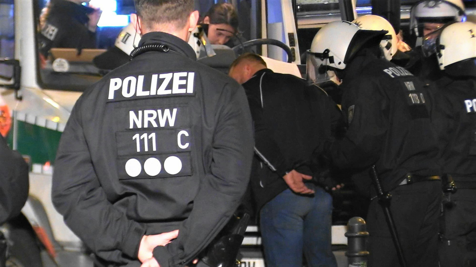 01KBO_06_71-116998255_ori