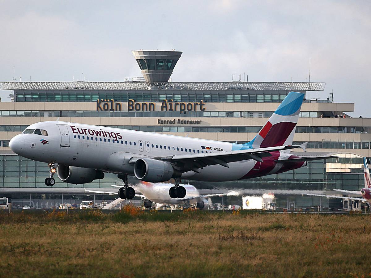 Eurowingsmaschine am Flughafen Köln/Bonn.