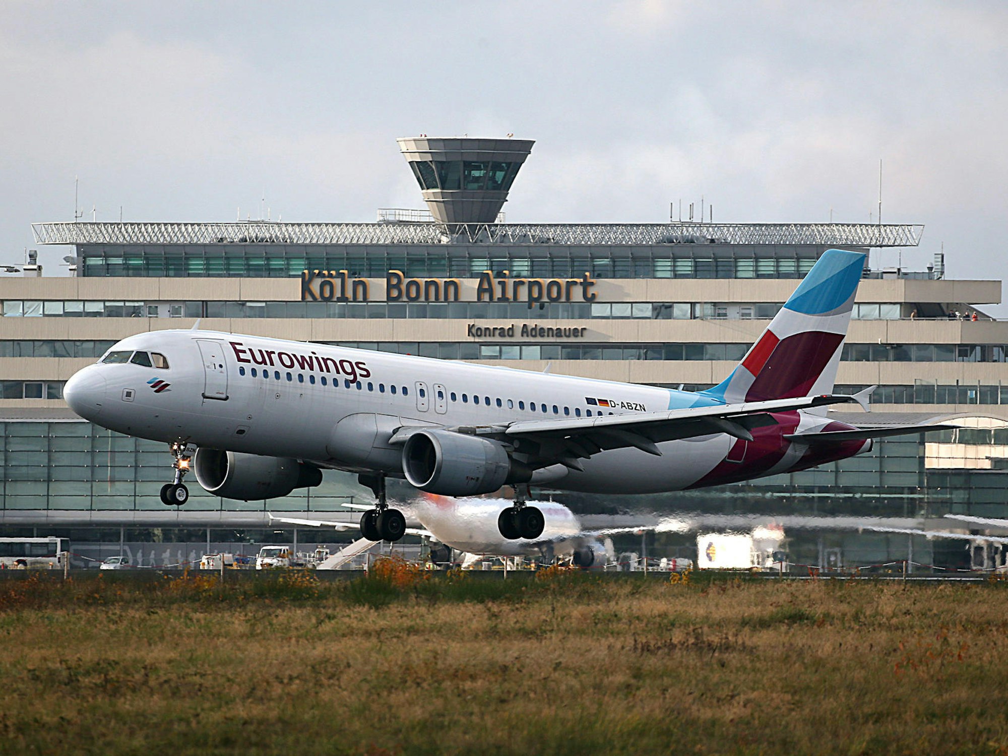 Eurowingsmaschine am Flughafen Köln/Bonn.