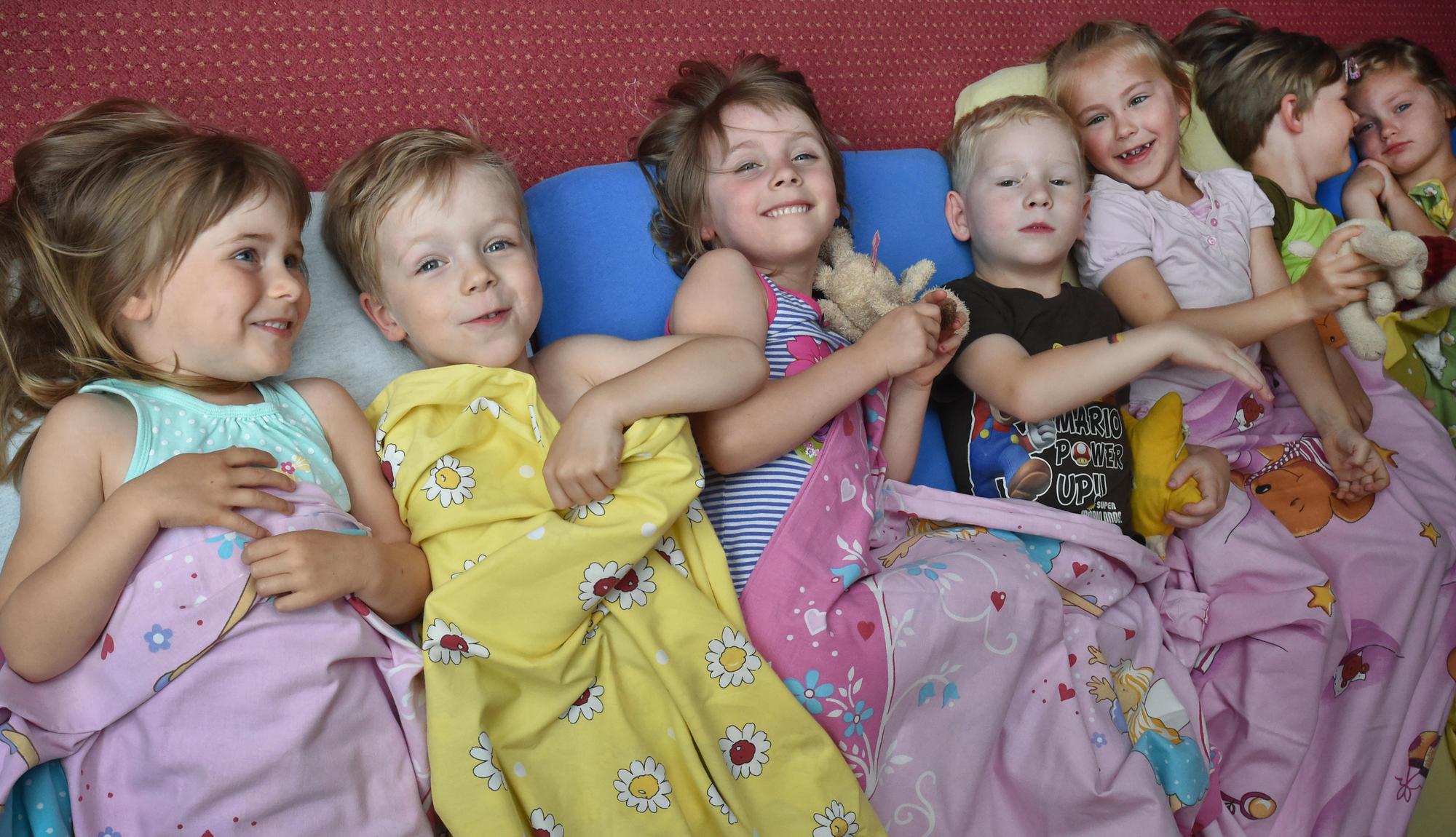 kinder-bett