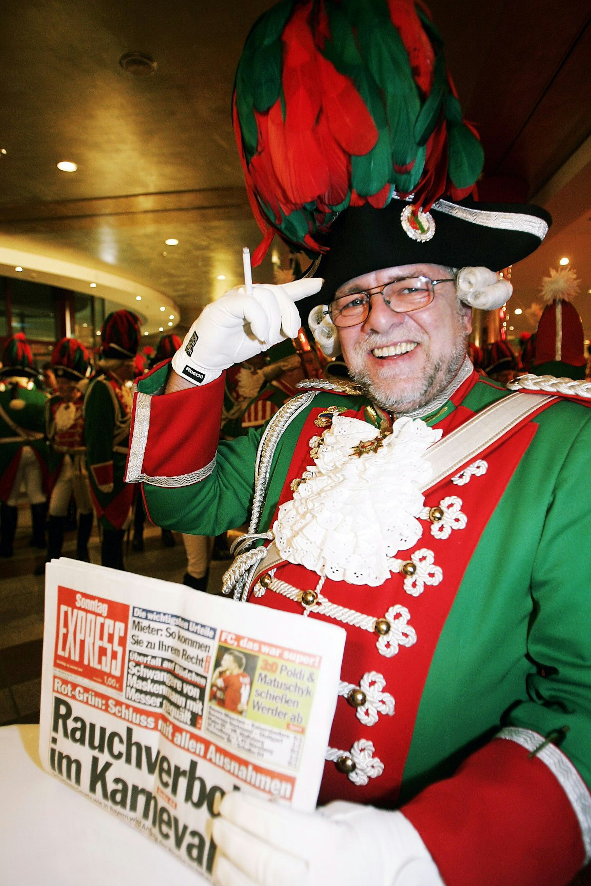 MDS-EXP-2011-04-25-x110122_KM_Raucher_12