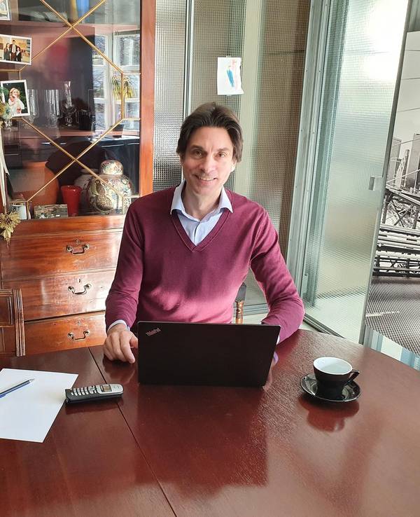 Auch im Homeoffice: Dr. Patrick Sandmann, Chef der Kölner IT-Firma „I-D Media AG".