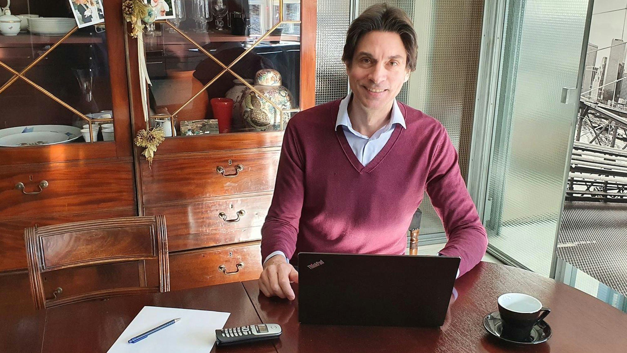 Auch im Homeoffice: Dr. Patrick Sandmann, Chef der Kölner IT-Firma „I-D Media AG".