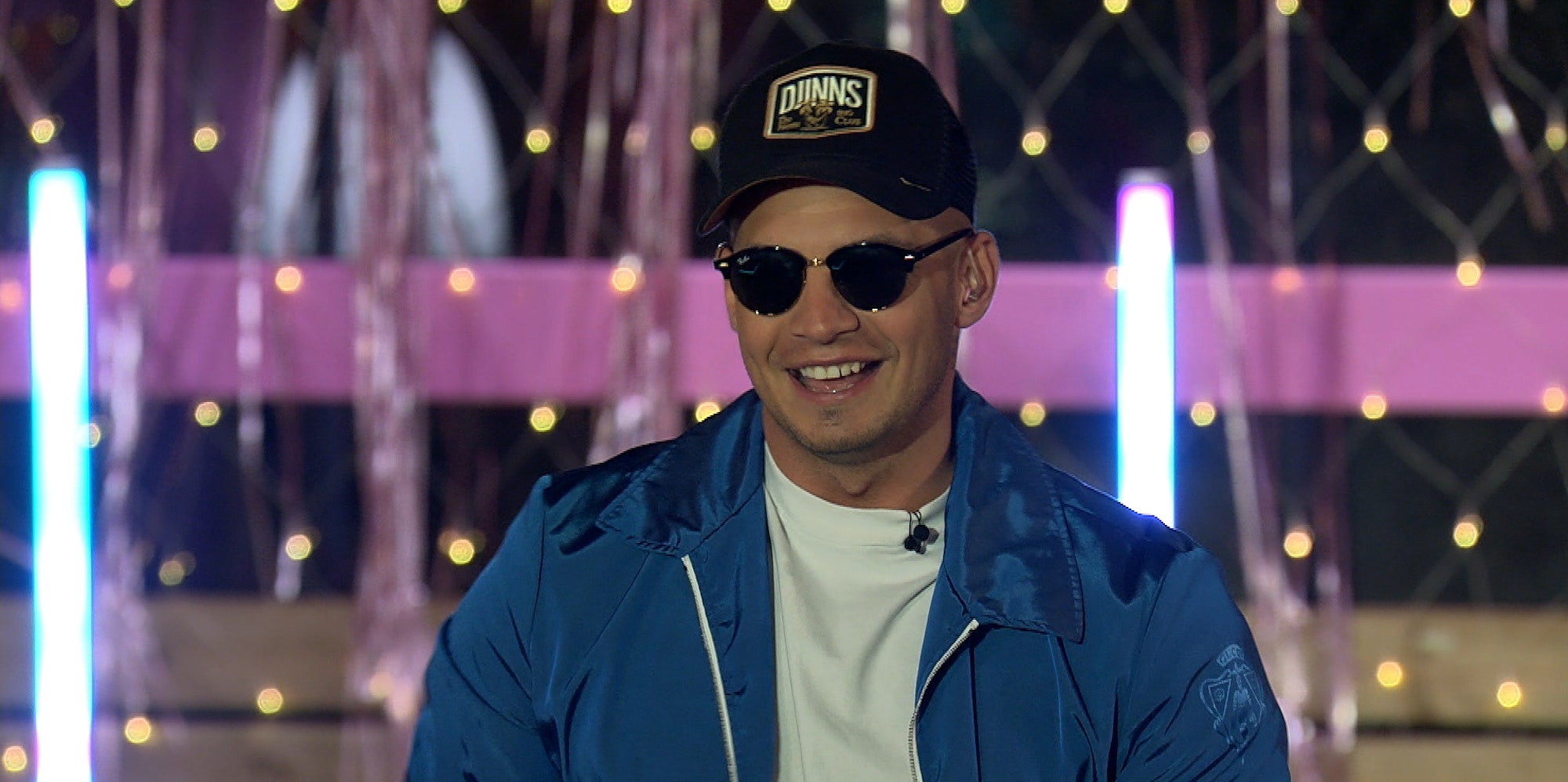 Pietro Lombardi bei „Love Island”, zeigt bei Instagram sein neues Haus