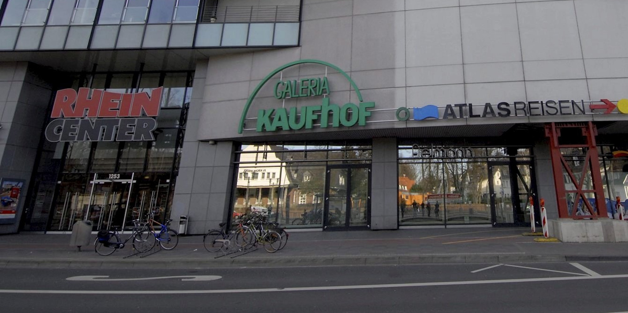 KarstadtRheinCenter