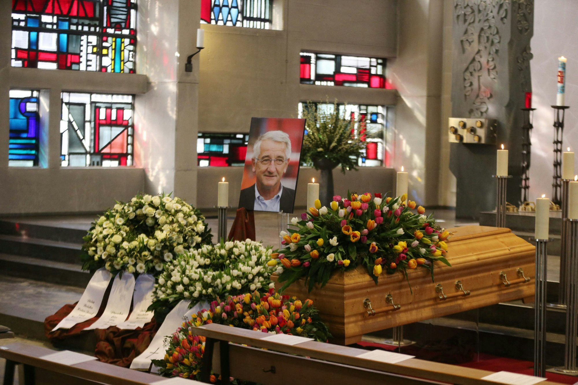 01XK__20_71-96792335_ori