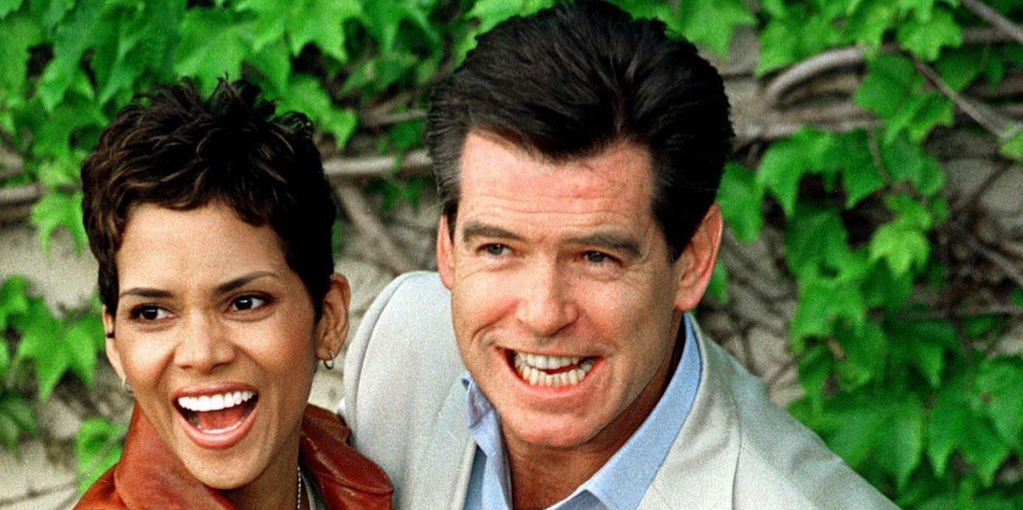 Halle_Berry_Pierce_Brosnan_23042020