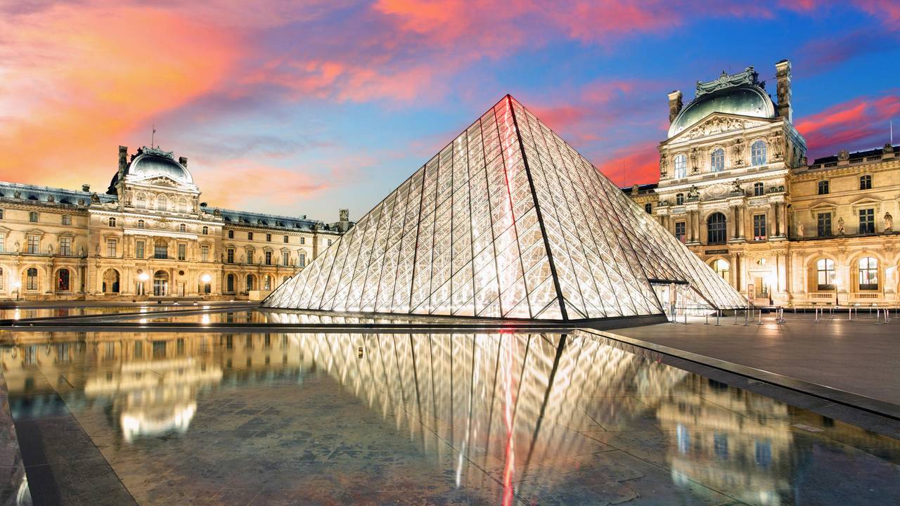 Louvre_Pyramide