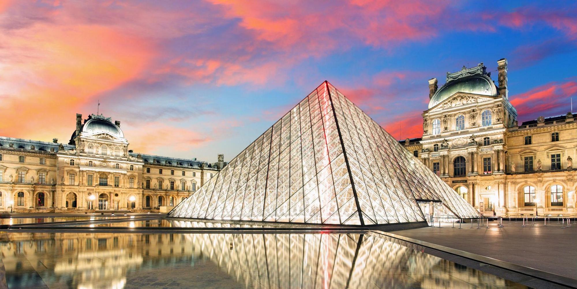 Louvre_Pyramide