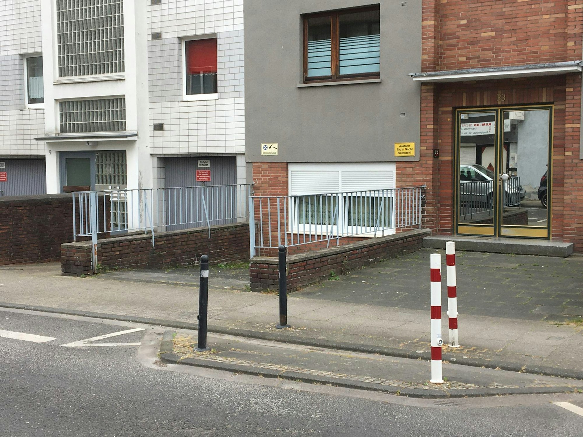 Lohestrasse Nummer 9 neben 33