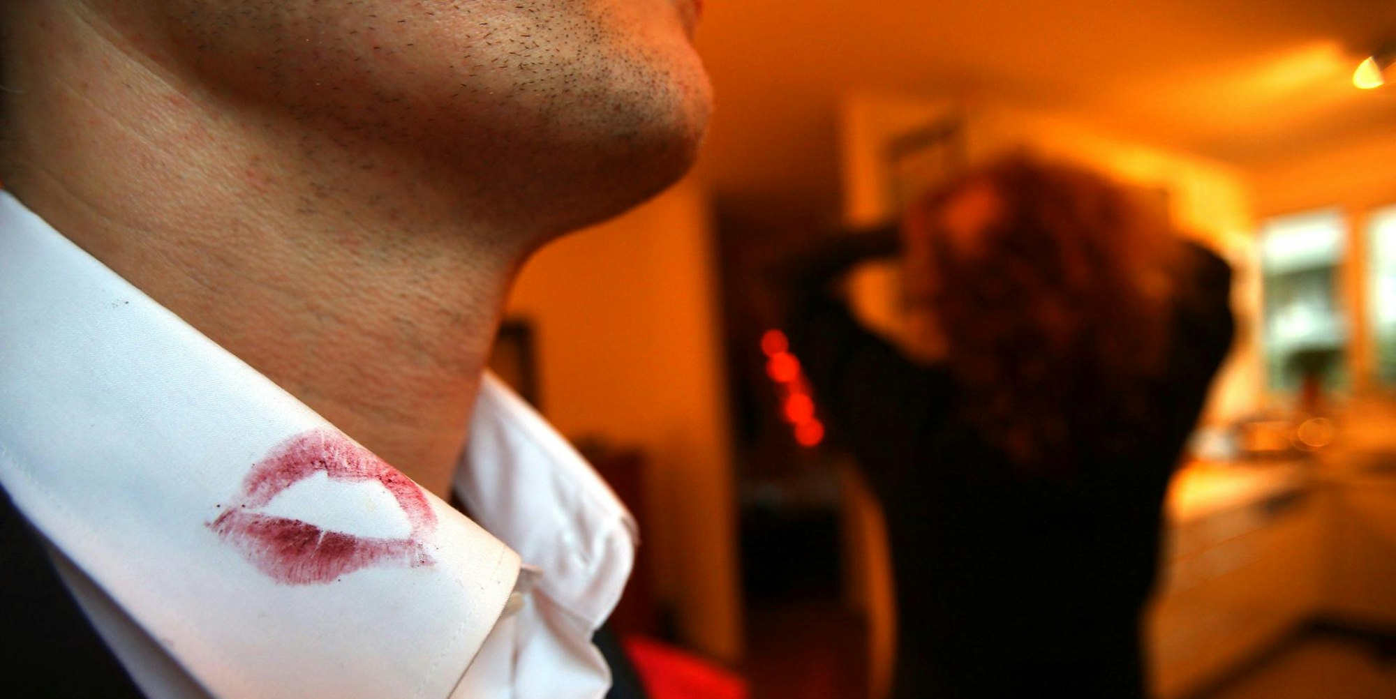 Fremdgehen_Symbolbild_95580610