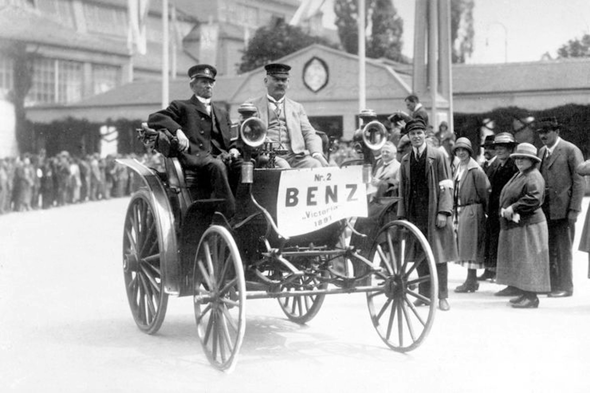 benz victoria