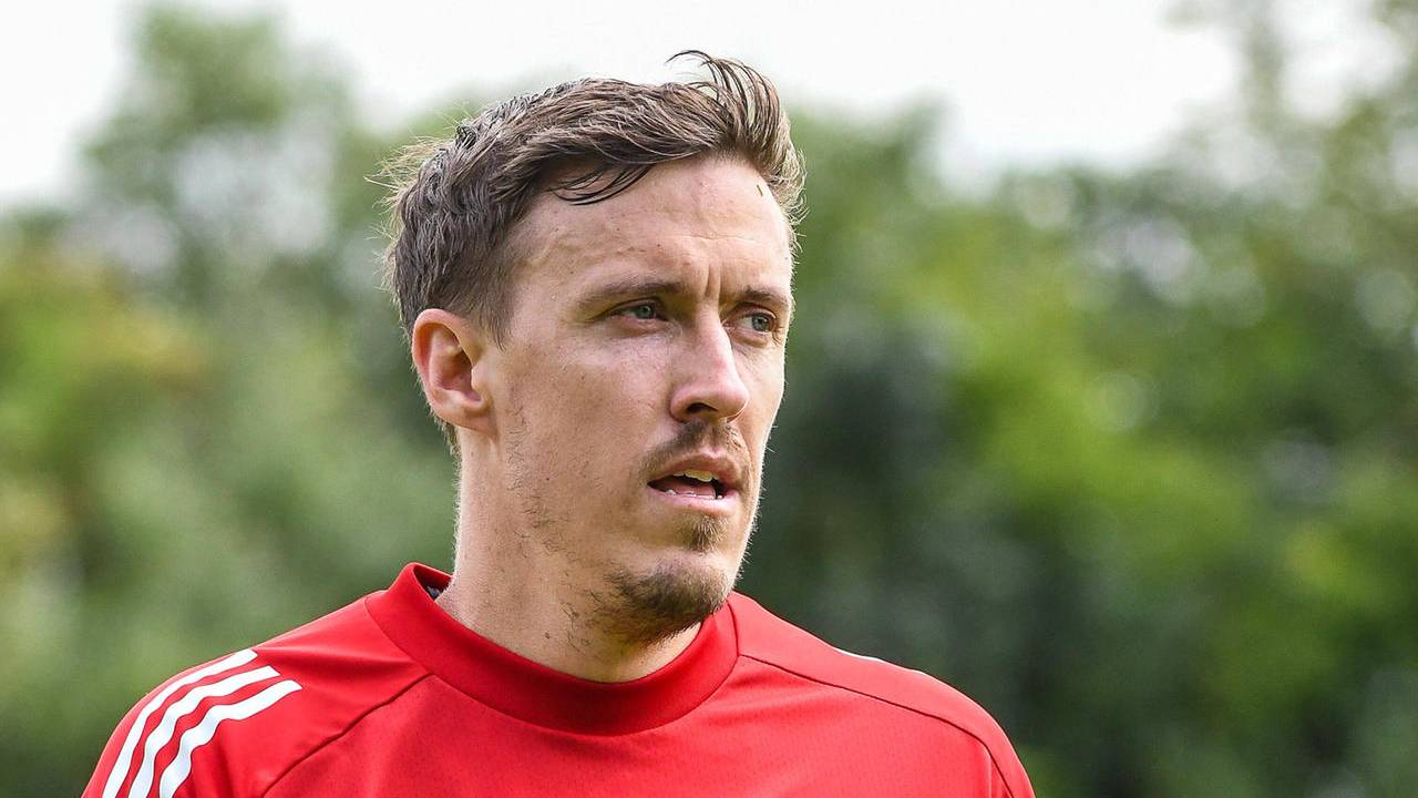 Bundesliga-Profi Max Kruse, hier beim Training seines neuen Klubs Union Berlin, wurde in einem YouTube-Video mit einem seiner vergangenen Fehltritte konfrontiert. Unterdessen zofft sich der Neu-Unioner mit seinem Ex-Klub Fenerbahce Istanbul.