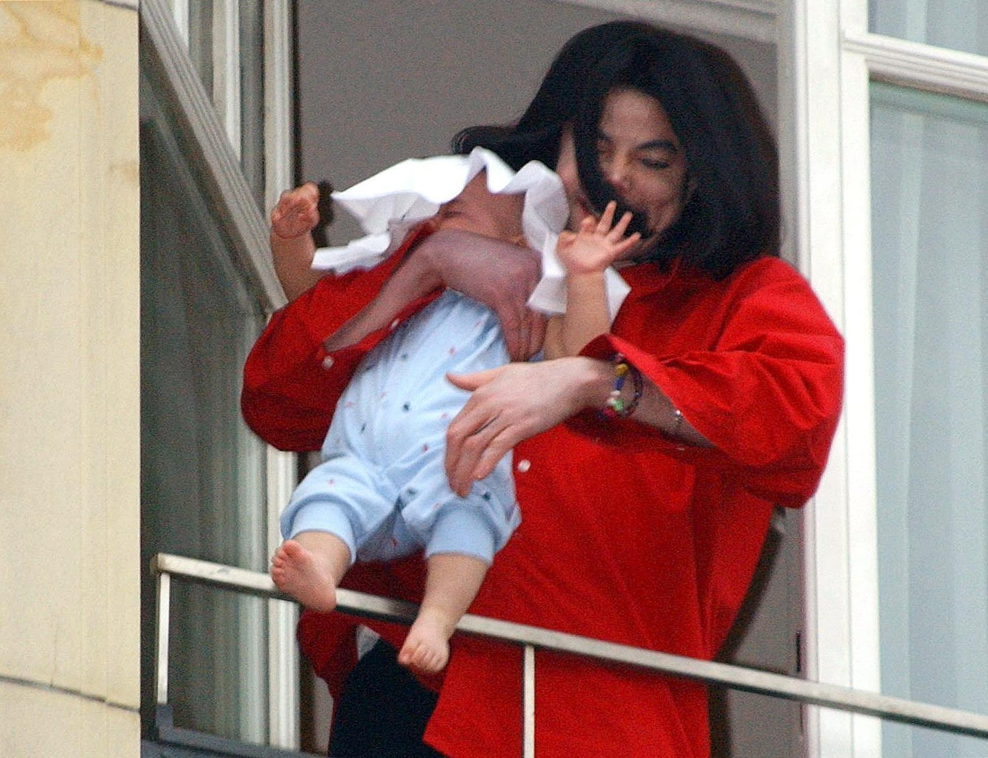 Michael Jackson Baby Adlon dpa
