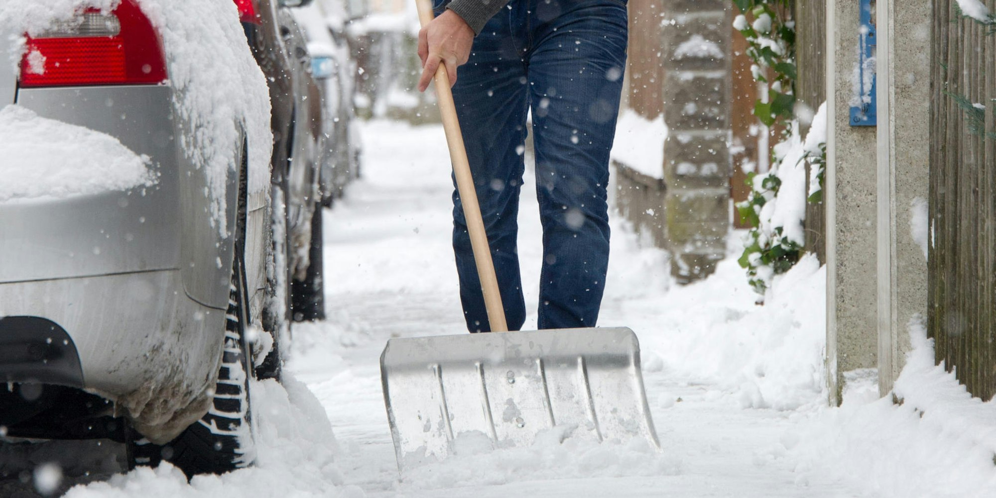 Schnee_Schippen_Winter_Kaelte