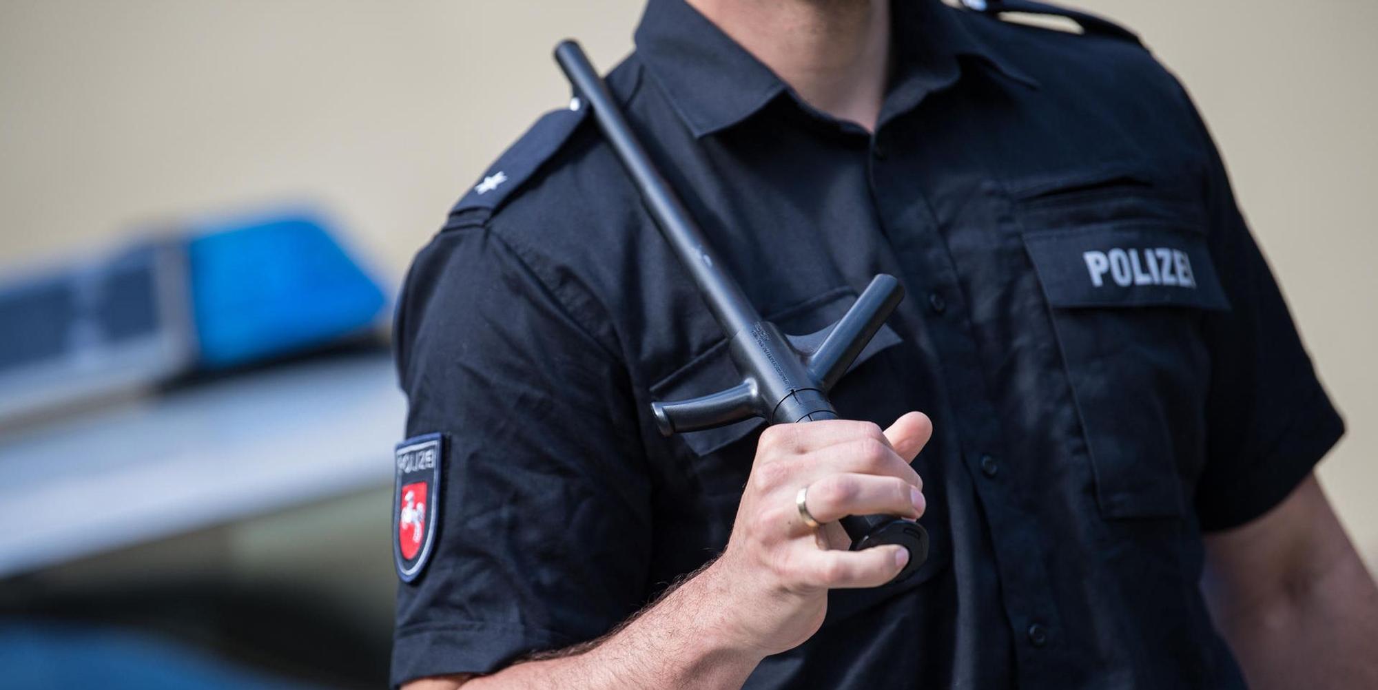 Polizist schlug mit Schlagstock zu