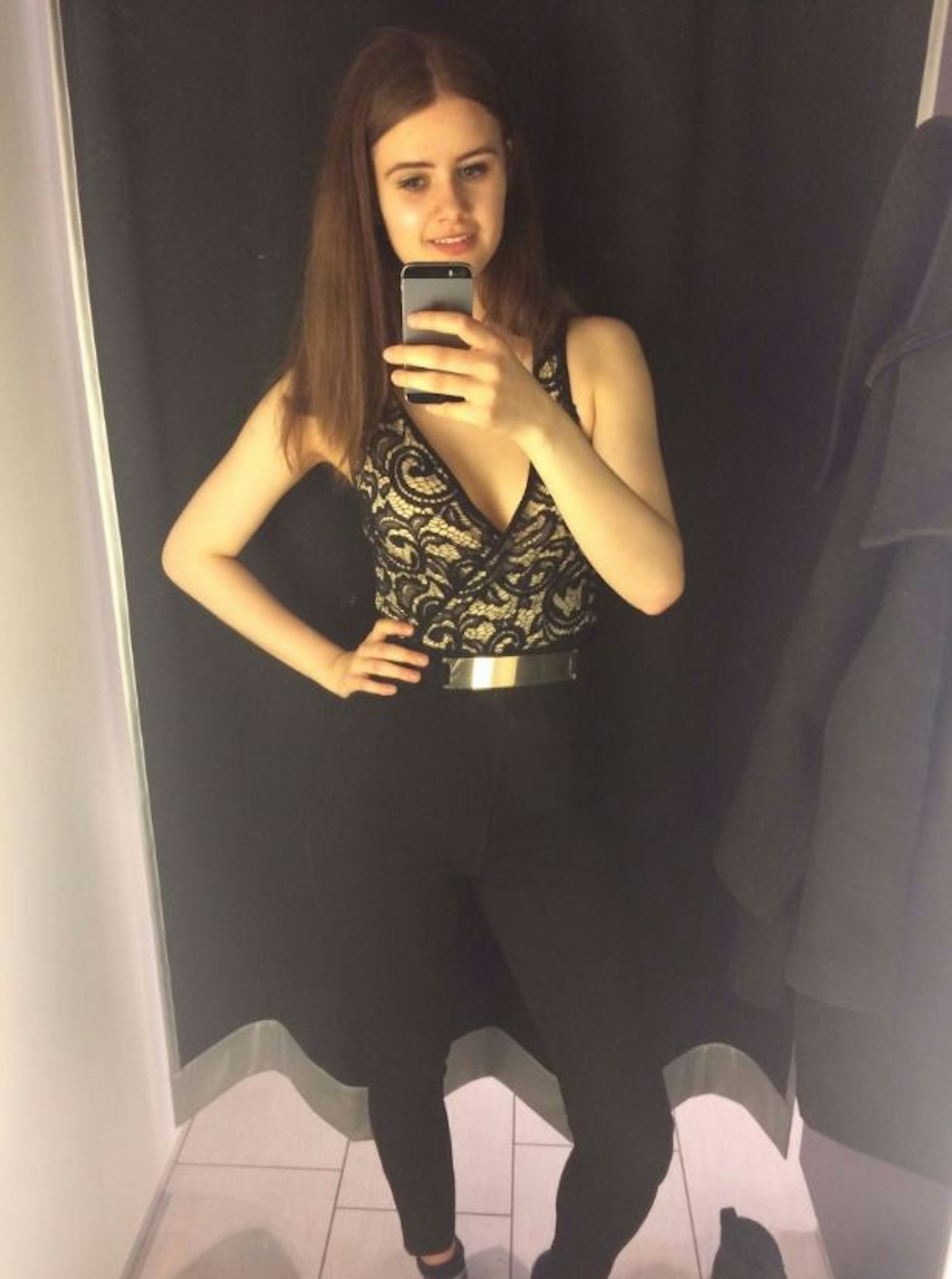 Jungfrau Kim Cinderella Escorts