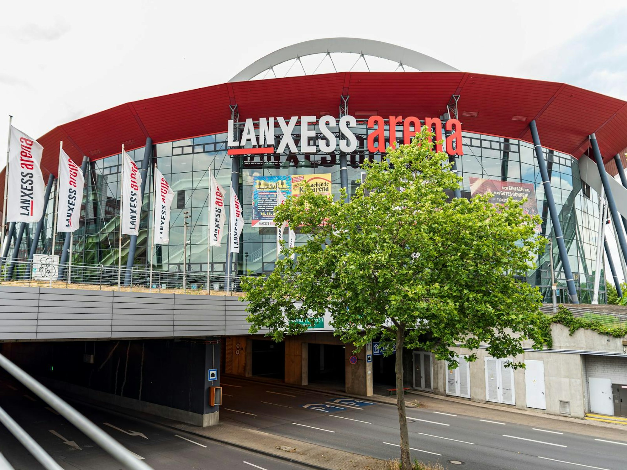 In der Lanxess-Arena wird bald erstmals Tennis gespielt.