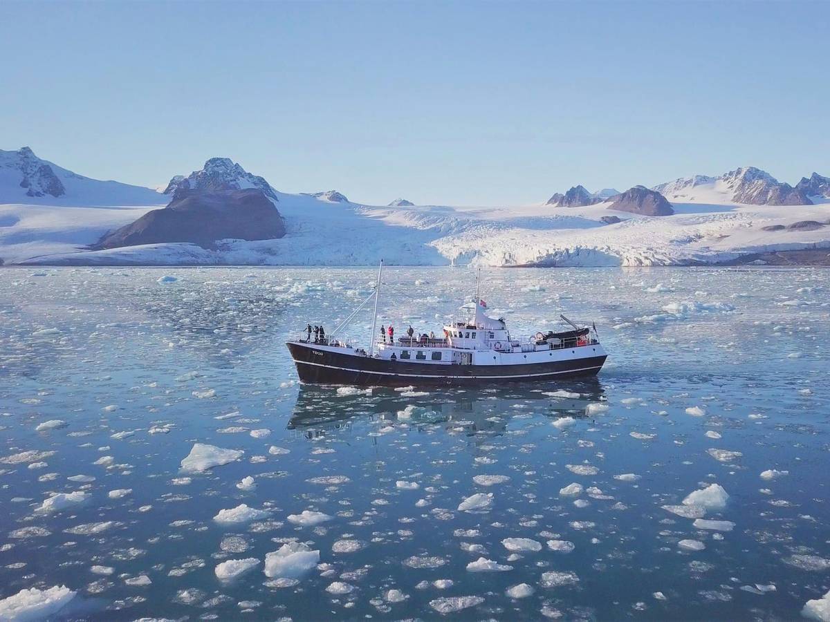 05 Spitzbergen - Fah_rchs Eis 300dpi