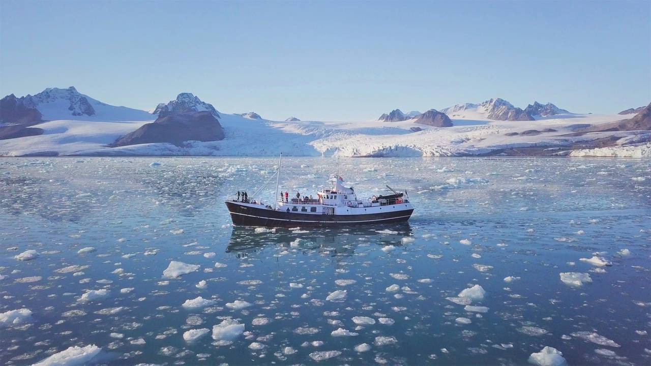05 Spitzbergen - Fah_rchs Eis 300dpi