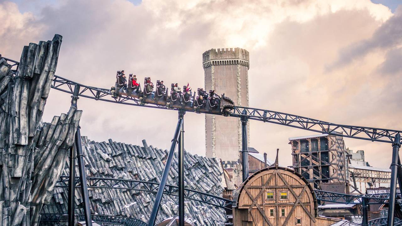 Die Achterbahn Taron im Phantasialand.