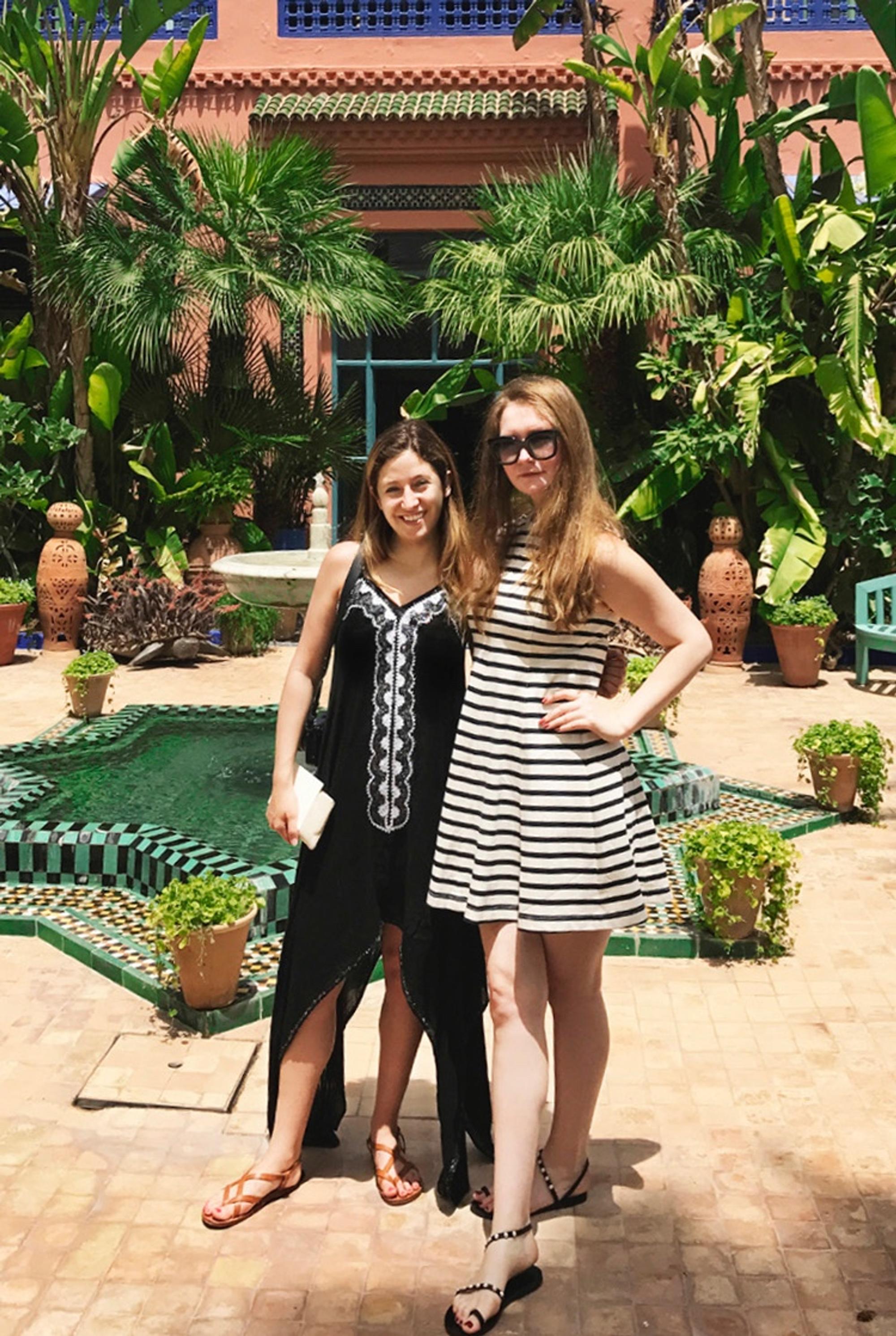 RACHEL-AND-ANNA-MARRAKECH_060919