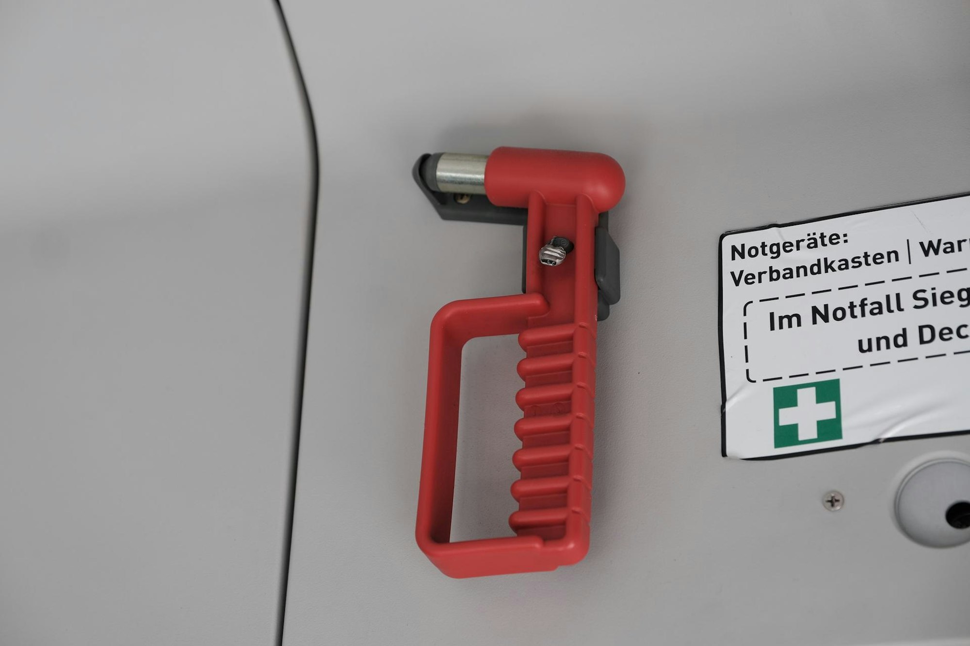 B93DC6D6-5F31-4BEA-9BAE-A856F00E53C7