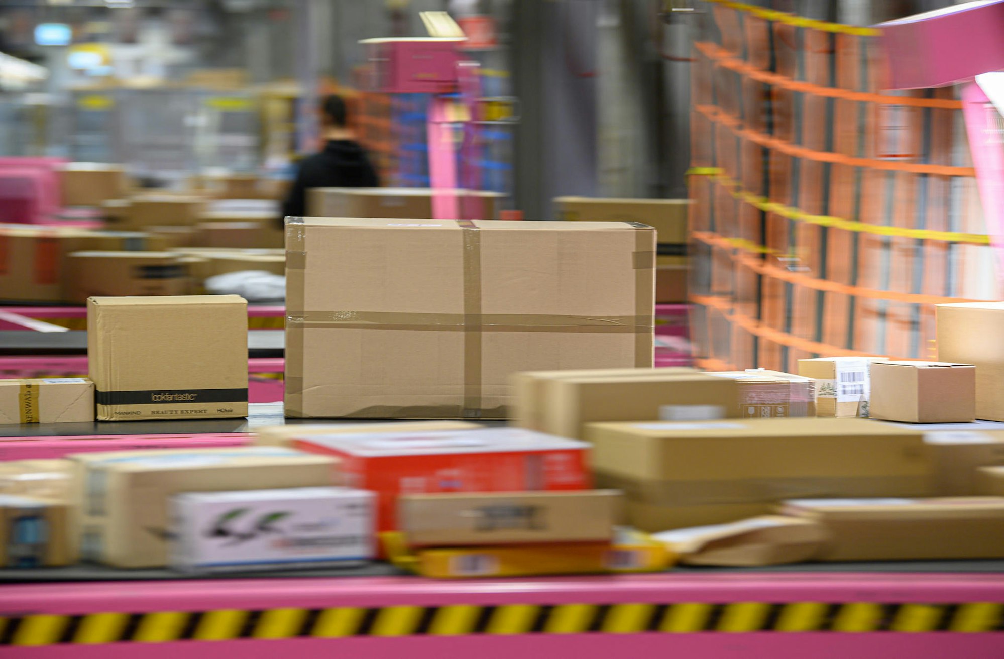 pakete dhl