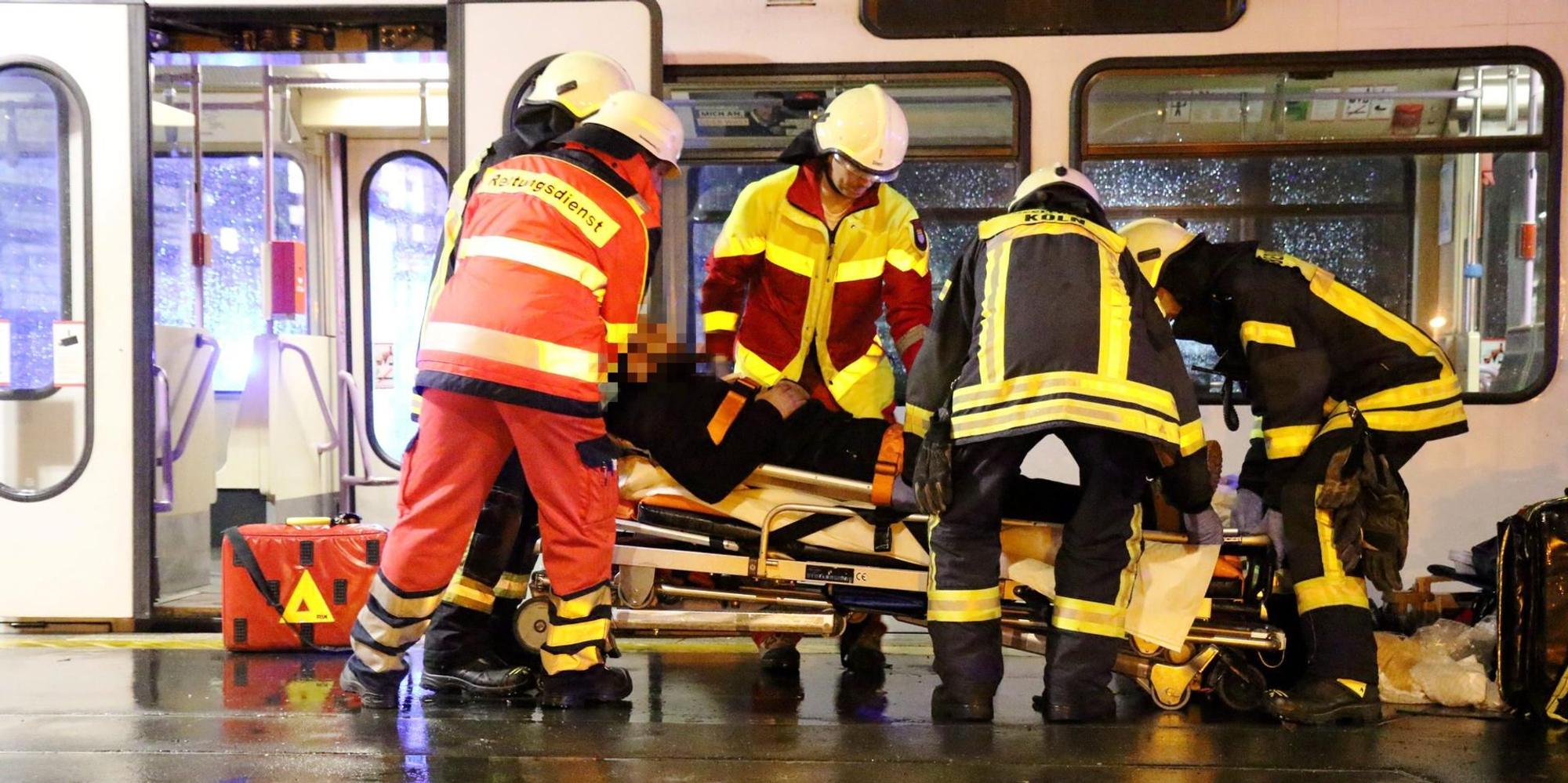 KVB_Unfall_Eifwellwall_Koeln
