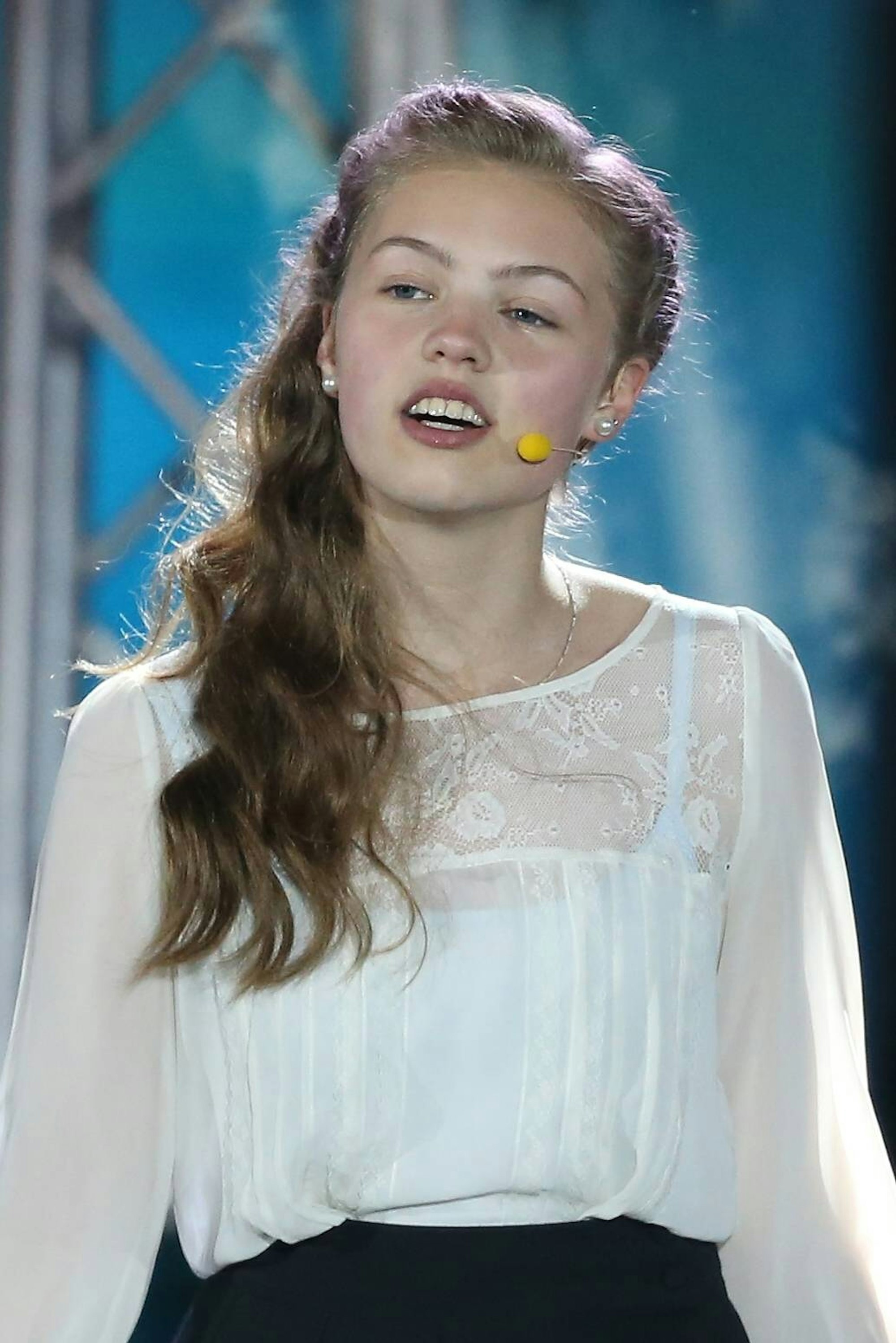Helen Kelly alone