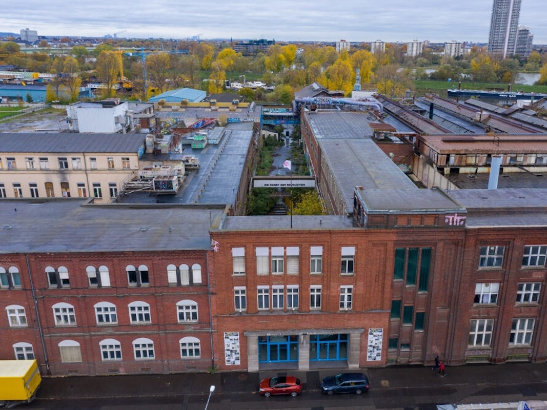 Die ehemalige KHD-Hauptverwaltung in Deutz steht vor der Räumung